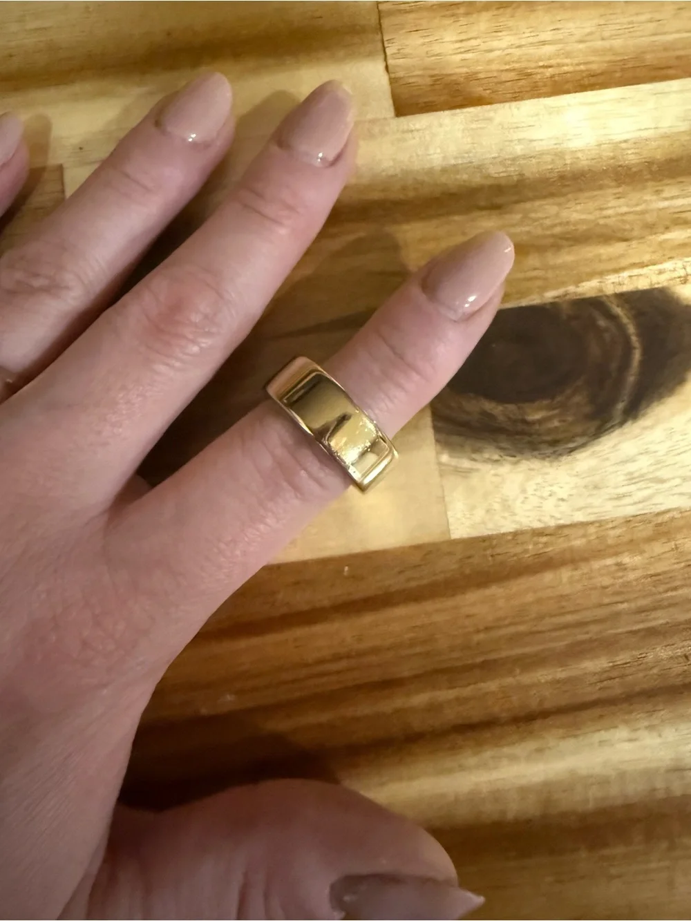 Oura Ring 4 - Size 7 - Gold